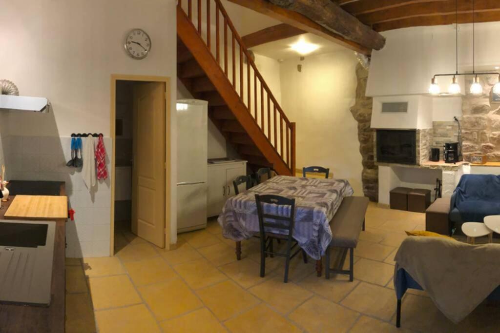 Les Maisons Du Conflent, Maisons Familiales En Pierre Au Coeur Des Remparts Villefranche-de-Conflent Exterior photo