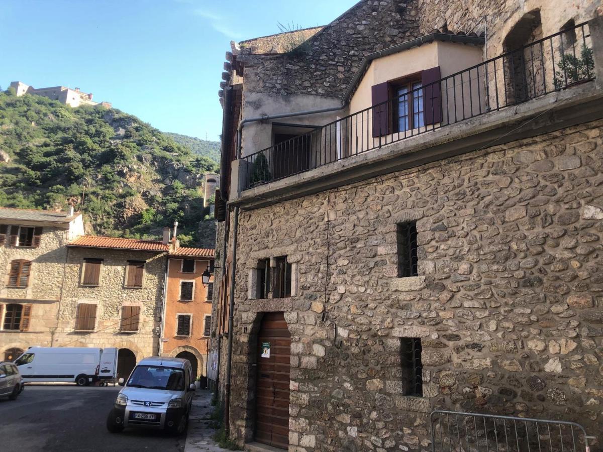 Les Maisons Du Conflent, Maisons Familiales En Pierre Au Coeur Des Remparts Villefranche-de-Conflent Exterior photo
